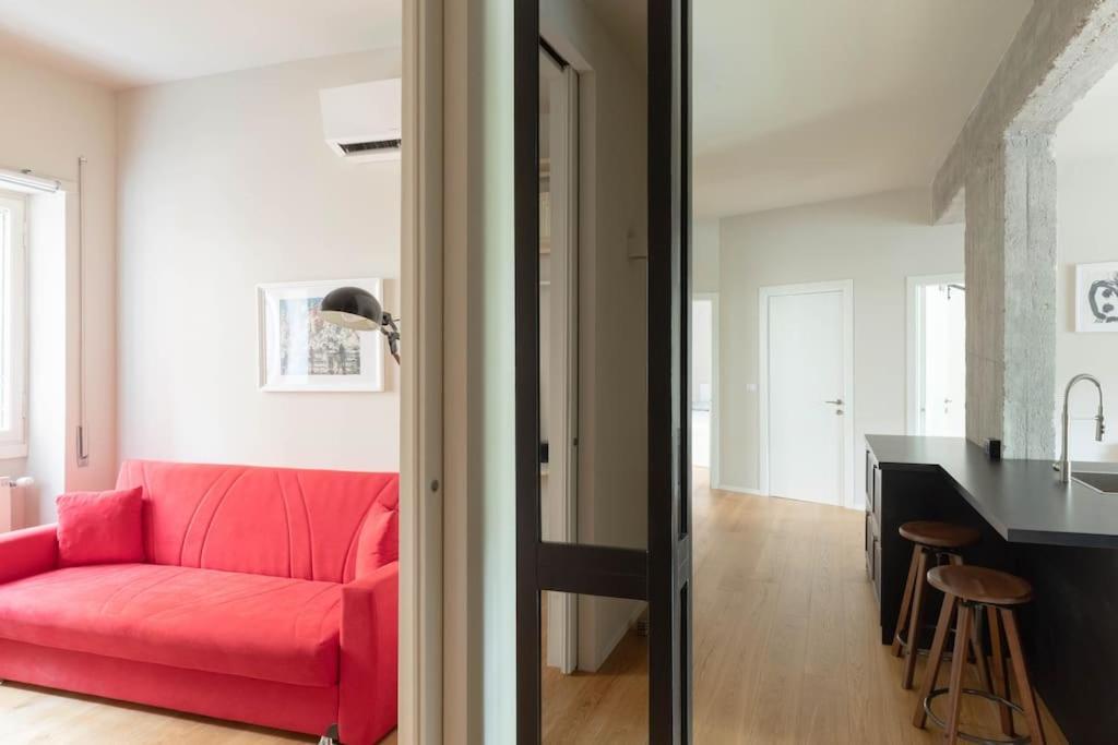 Modern Spacious On The Tevere *